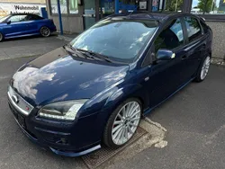 Blau Gebraucht 2006 Ford Focus Ghia Limousine | 4.690 € (Teuer)