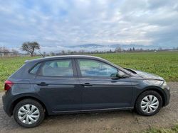 Grau Gebraucht 2018 VW Polo Trendline Kleinwagen | 12.650 € (Etwas zu teuer)