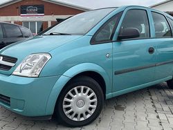 Grün Gebraucht 2003 Opel Meriva Van / Kleinbus | 2.999 € (Teuer)