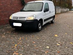 Weiß Gebraucht 2009 Citroën Berlingo Limousine | 3.290 € (Etwas zu teuer)