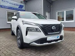 Solid white Gebraucht 2024 Nissan X-Trail Tekna SUV | 37.900 € (Fairer Preis)