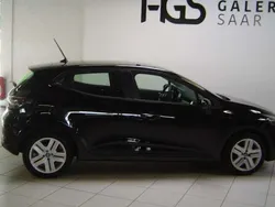 Schwarz Gebraucht 2024 Renault Clio V Evolution Limousine | 17.490 € (Fairer Preis)