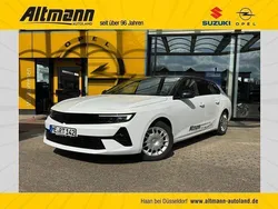 Weiß Gebraucht 2024 Opel Astra Kombi | 23.670 € (Guter Preis)