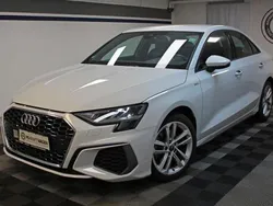 Weiß Gebraucht 2023 Audi A3 S-Line Limousine | 32.990 € (Fairer Preis)