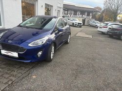 Blau Gebraucht 2017 Ford Fiesta Titanium Kleinwagen | 9.980 € (Fairer Preis)
