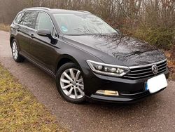 Schwarz Gebraucht 2015 VW Passat Kombi | 11.800 € (Fairer Preis)