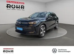Deep black perleffekt Gebraucht 2024 VW Tiguan Life SUV | 38.960 € (Fairer Preis)