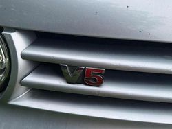 Silber Gebraucht 2003 VW Golf Limousine | 4.750 €