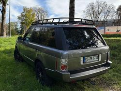 Silber Gebraucht 2010 Land Rover Range Rover Vogue SUV | 6.990 € (Guter Preis)