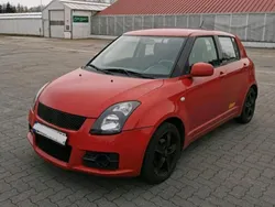 Rot Gebraucht 2007 Suzuki Swift Kleinwagen | 2.500 € (Fairer Preis)