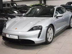 Silber Gebraucht 2021 Porsche Taycan Performance Package Limousine | 55.899 € (Superpreis)