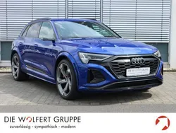 Ultrablau metallic Gebraucht 2023 Audi SQ8 e-tron Sport SUV | 74.970 € (Fairer Preis)