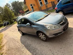 Grau Gebraucht 2007 Opel Corsa Kleinwagen | 800 € (Fairer Preis)