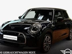 Enigmatic black metallic Gebraucht 2023 Mini Cooper SE Classic Kleinwagen | 19.870 € (Fairer Preis)