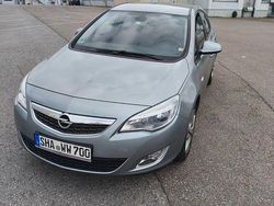 Grau Gebraucht 2011 Opel Astra Selection Limousine | 4.890 € (Fairer Preis)