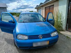 Blau Gebraucht 1999 VW Golf IV Kleinwagen | 400 € (Superpreis)