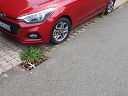 Rot Gebraucht 2018 Hyundai i20 YES! Kleinwagen | 9.900 € (Fairer Preis)