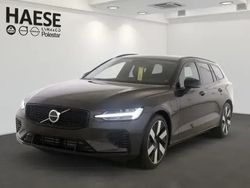 Platinum grey / metallic Gebraucht 2024 Volvo V60 Ultra Kombi | 48.350 €