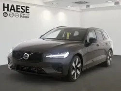 Platinum grey / metallic Gebraucht 2024 Volvo V60 Ultra Kombi | 48.350 € (Teuer)