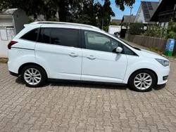 Weiß Gebraucht 2017 Ford Grand C-Max Titanium Van / Kleinbus | 12.000 €