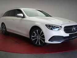 Weiß Gebraucht 2022 Mercedes E300 Limousine | 26.450 € (Superpreis)