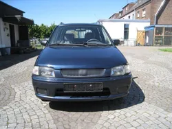Blau Gebraucht 1999 Mazda Demio Van / Kleinbus | 1.500 €