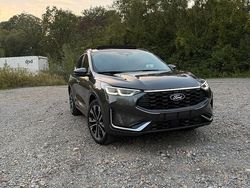 Grau Gebraucht 2025 Ford Kuga ST-Line X SUV | 48.000 € (Teuer)