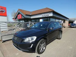 Magic blue / metallic Gebraucht 2015 Volvo XC60 Momentum SUV | 16.900 € (Fairer Preis)