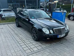 Schwarz Gebraucht 2008 Mercedes E300 Limousine | 4.300 € (Guter Preis)
