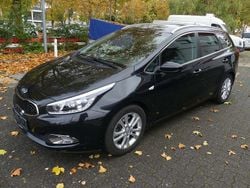 (1k) zilinaschwarz met. Gebraucht 2015 Kia Ceed Sportswagon Kombi | 9.900 € (Guter Preis)