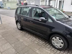 Schwarz Gebraucht 2003 VW Touran Van / Kleinbus | 2.600 € (Etwas zu teuer)