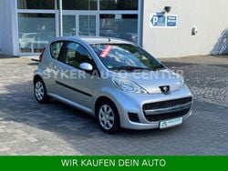 Silber Gebraucht 2011 Peugeot 107 Style Kleinwagen | 3.390 € (Fairer Preis)