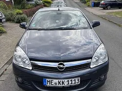 Blau Gebraucht 2009 Opel Astra Cabriolet Cosmo Cabrio | 8.000 € (Teuer)