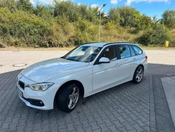 Weiß Gebraucht 2018 BMW 318 Advantage Kombi | 11.500 € (Superpreis)