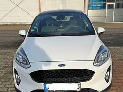 Weiß Gebraucht 2018 Ford Fiesta Active Limousine | 14.500 €