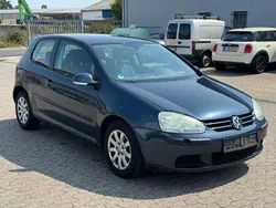 Blau Gebraucht 2005 VW Golf V Limousine | 1.450 € (Guter Preis)