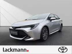 Silber Gebraucht 2023 Toyota Corolla Team Kombi | 24.990 € (Fairer Preis)