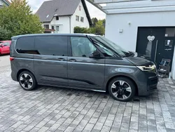 Grau Gebraucht 2023 VW T7 Edition Van | 59.200 € (Etwas zu teuer)