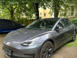 Gebraucht 2021 Tesla Model 3 Standard Range Plus Limousine | 25.000 € (Fairer Preis)