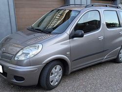 Andere farben Gebraucht 2004 Toyota Yaris Kombi | 2.500 € (Fairer Preis)