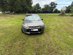 Grau Gebraucht 2014 Ford Focus Kombi | 6.400 € (Etwas zu teuer)