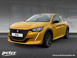 Gelb Gebraucht 2022 Peugeot e-208 Allure Kleinwagen | 20.940 € (Teuer)