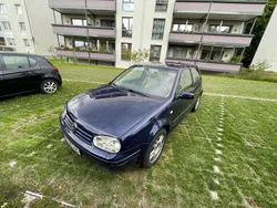 Blau Gebraucht 2000 VW Golf IV Kleinwagen | 1.800 € (Fairer Preis)