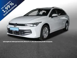 Purewhite Gebraucht 2024 VW Golf VIII Life Kombi | 23.298 € (Guter Preis)