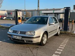 Grau Gebraucht 2002 VW Golf IV Kleinwagen | 3.500 € (Fairer Preis)