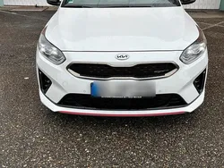 Weiß Gebraucht 2020 Kia ProCeed GT Kleinwagen | 24.600 € (Fairer Preis)