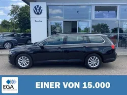 Weiß metallic Gebraucht 2020 VW Passat Business Kombi | 22.700 € (Fairer Preis)