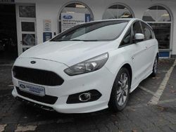 Frostweiß Gebraucht 2018 Ford S-MAX ST-Line Van / Kleinbus | 24.890 € (Teuer)