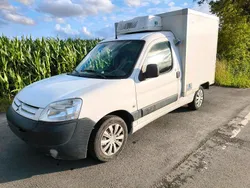 Weiß Gebraucht 2008 Citroën Berlingo Van / Kleinbus | 2.500 € (Teuer)