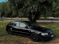 Schwarz Gebraucht 2001 Audi A4 Kombi | 2.550 € (Etwas zu teuer)